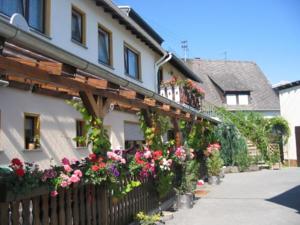 Gasthaus  Tanengrun Hotel-Pension - Eifel / Nurburgring, Germany