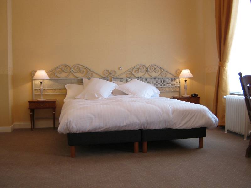 Chateau de Moulin le Comte **** B&B + dinner