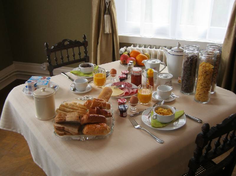 Chateau de Moulin le Comte **** B&B + dinner