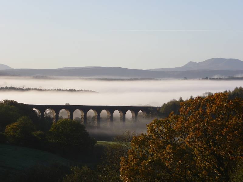 Llanerchindda Farm Guest House & Self Catering Cottages 